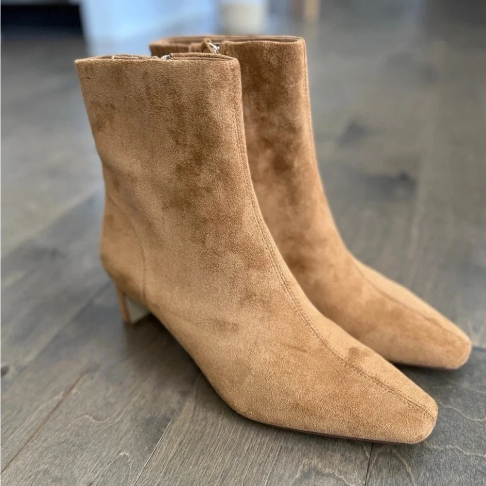 J Crew Sueded Snip Toe Brown Ankle Boots Women’s Size 8 **Never Worn**